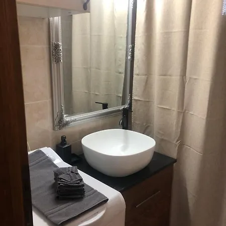 Hospitality M7 *