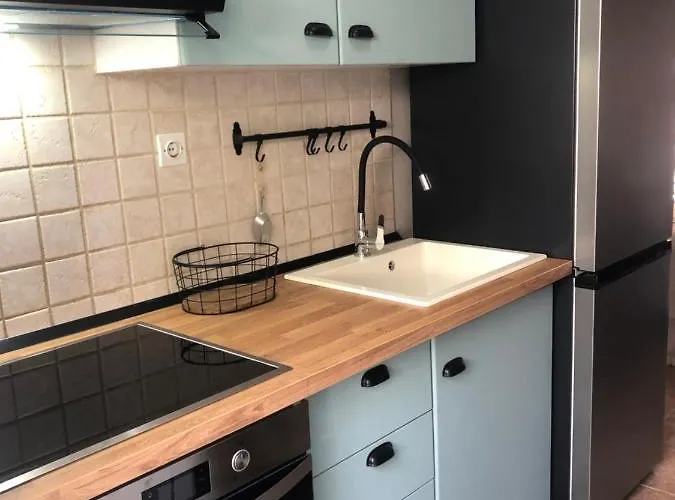 Hospitality M7