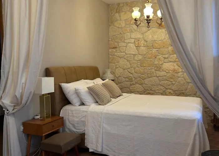 Hospitality M7 *